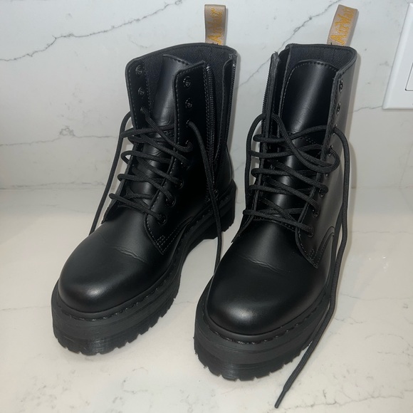 Dr. Martens Shoes - DOC MARTEN JADON PLATFORM BOOTS NWT